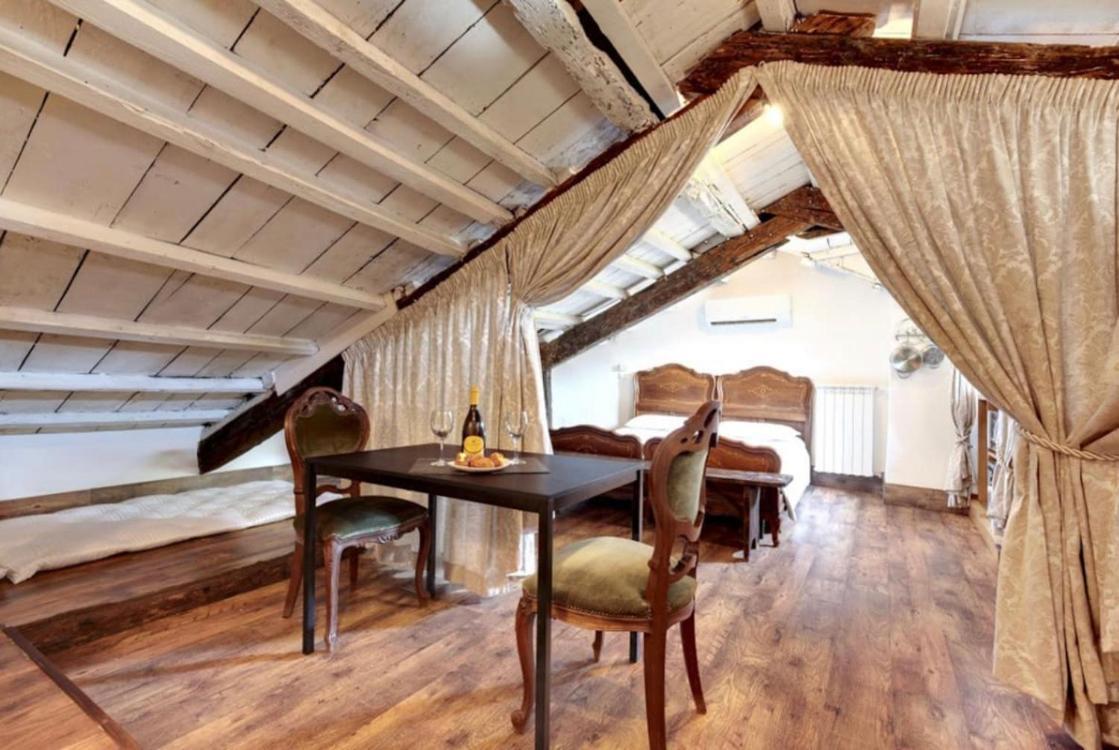 Traditional With Terrace Apartamento