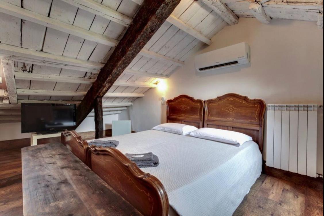 Apartamento Traditional With Terrace