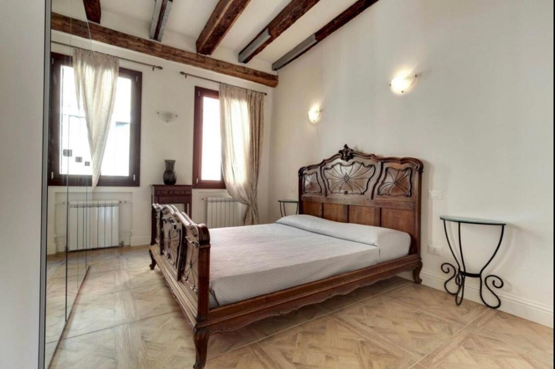 Traditional With Terrace Apartamento